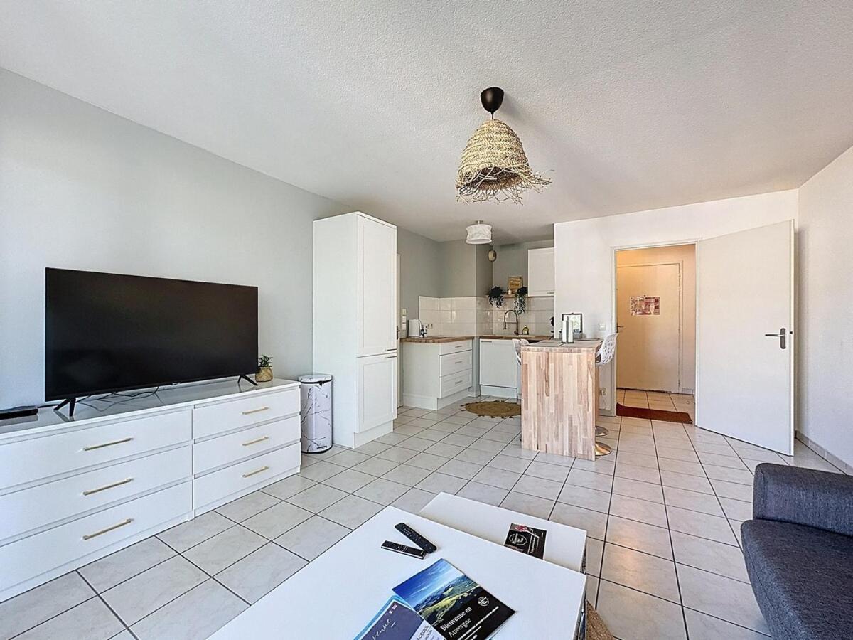 Sejour Cosy - Lit 180X200 - Wifi - Parking Appartement Clermont-Ferrand Buitenkant foto